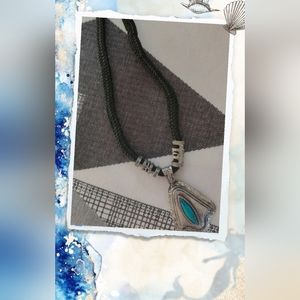 EUC Boho Turquoise necklace
